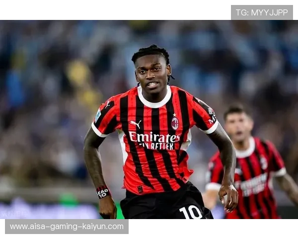 莱奥禁区弧顶远射破门AC米兰领跑 莱奥禁区弧顶远射破门AC米兰领跑