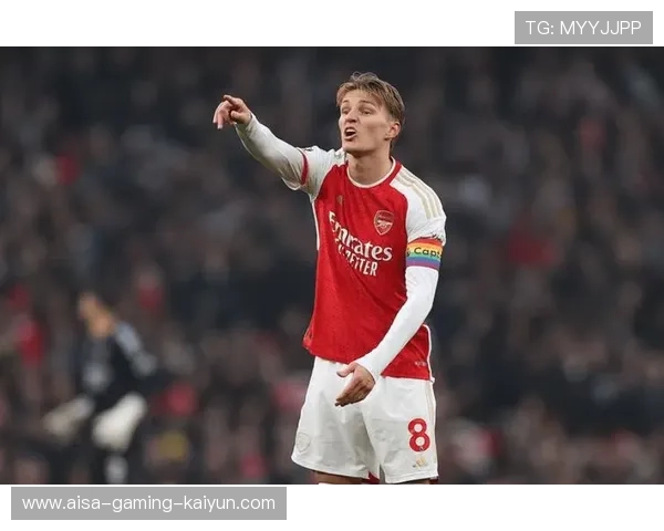 阿森纳压制推进更具威胁，厄德高爆射稍偏