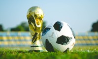 世游赛女子200米仰泳决赛：卫冕冠军迎战新锐冲击，女子200米仰泳视频